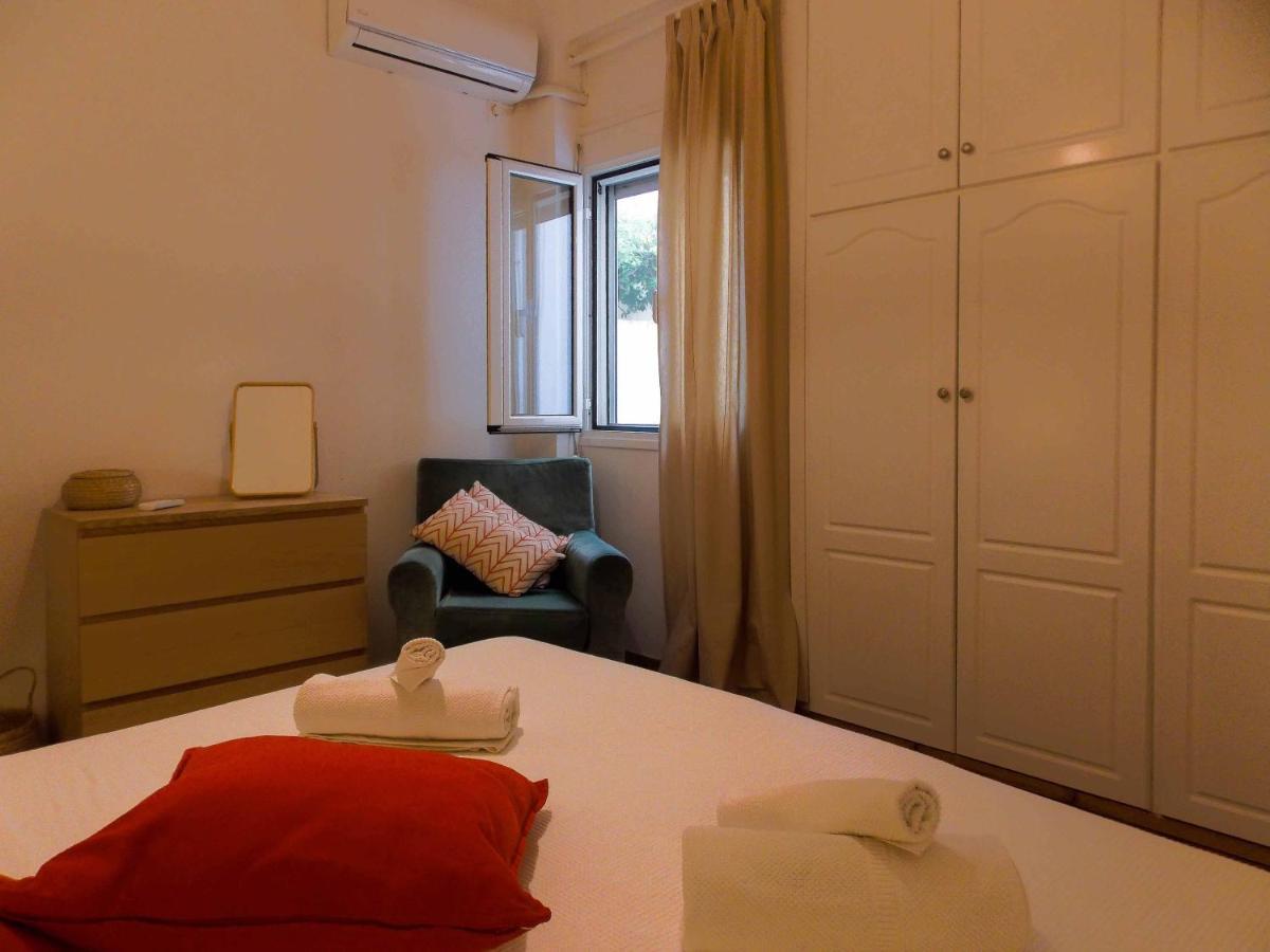 Cozy Plaka Apartment Athen Exterior foto